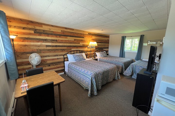 Wawa Northern Lights Motel & chalets