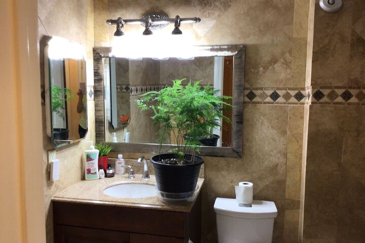 Comfortable Home in Richmond Hill