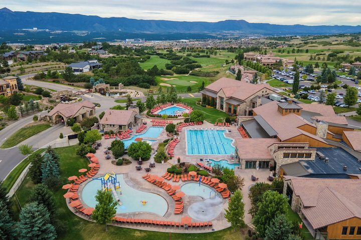 Flying Horse Resort & Club