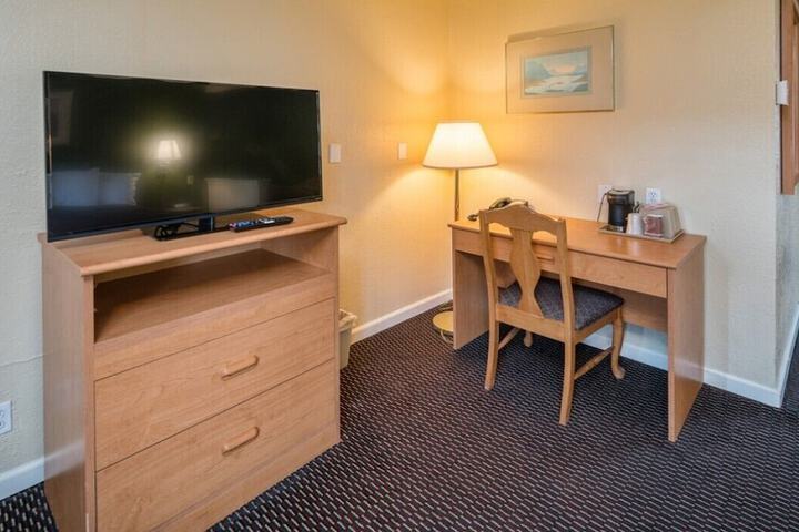 Room 5 of 23