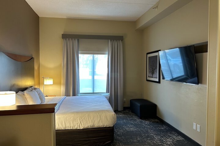 Room 28 of 62