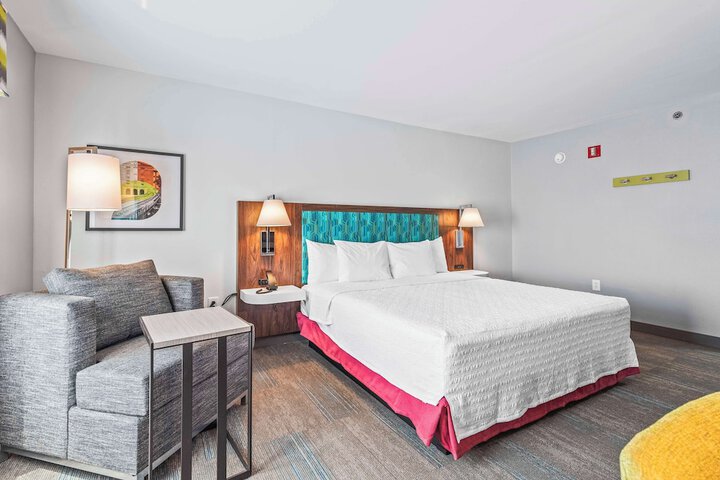 Room 21 of 36
