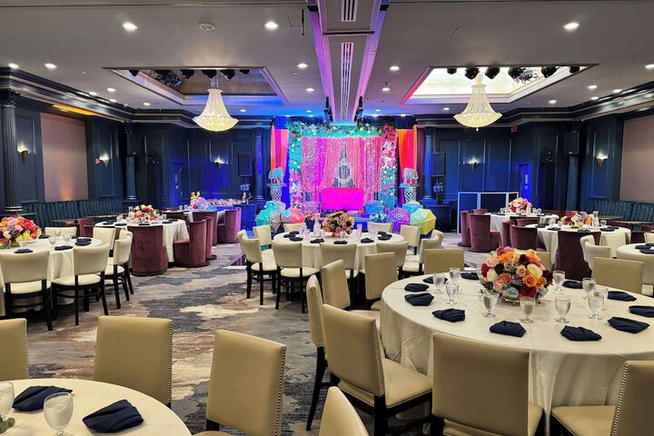 The Roslyn Tapestry Collection by Hilton