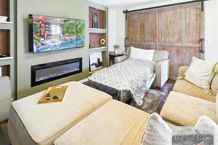 Beautiful Country Apartment AC, Pickleball, Billiards, Playground, Gardens