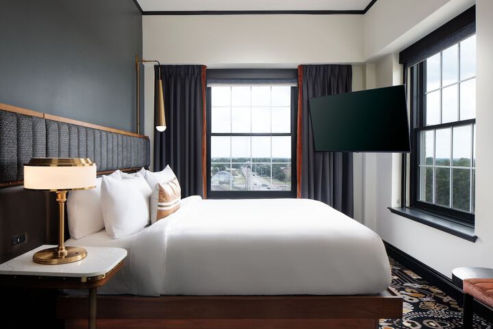 The Lasalle Hotel Bryan College Station, a Tribute Portfolio Hotel