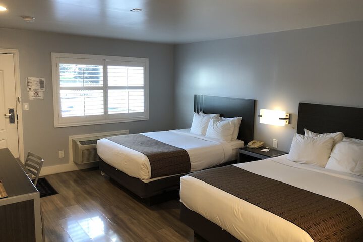 Room 20 of 34