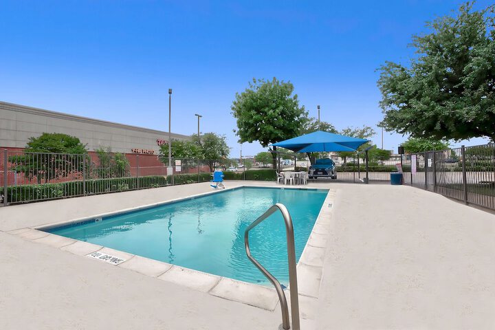 Pool 5 of 25