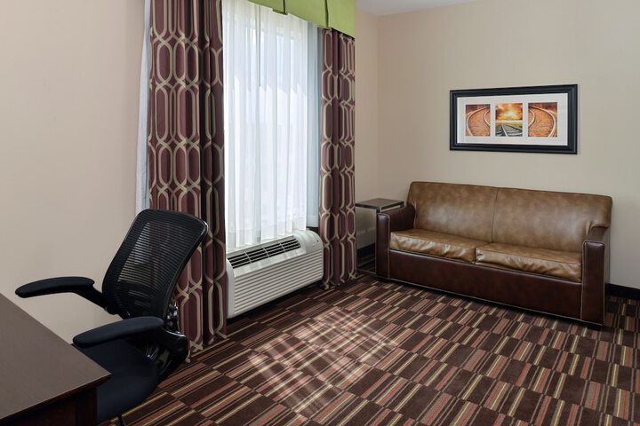 Room 25 of 52