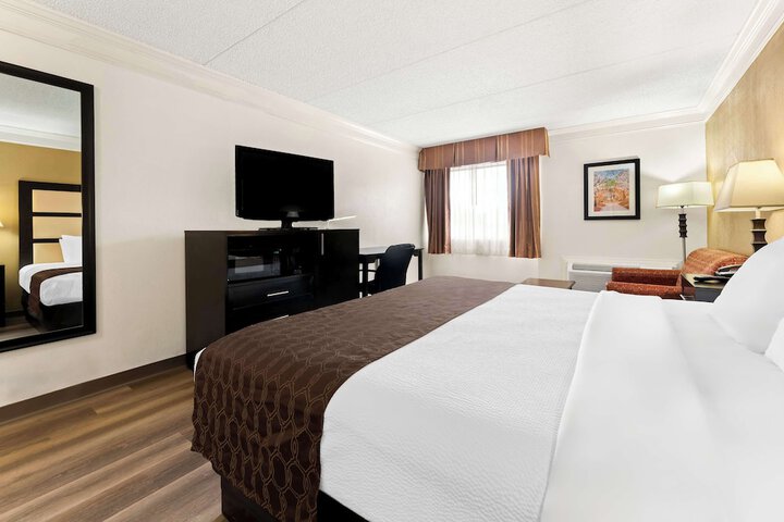Best Western Riverside Inn