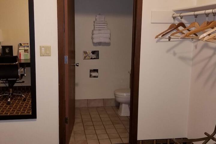 Room 52 of 59