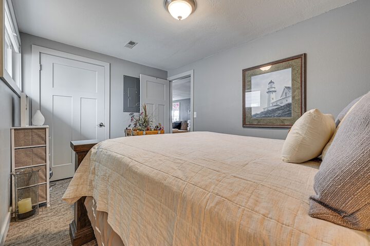 Anglers Cottage on Lake Cornelia: Pets Welcome!