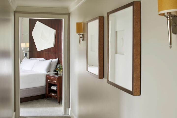 Room 37 of 126
