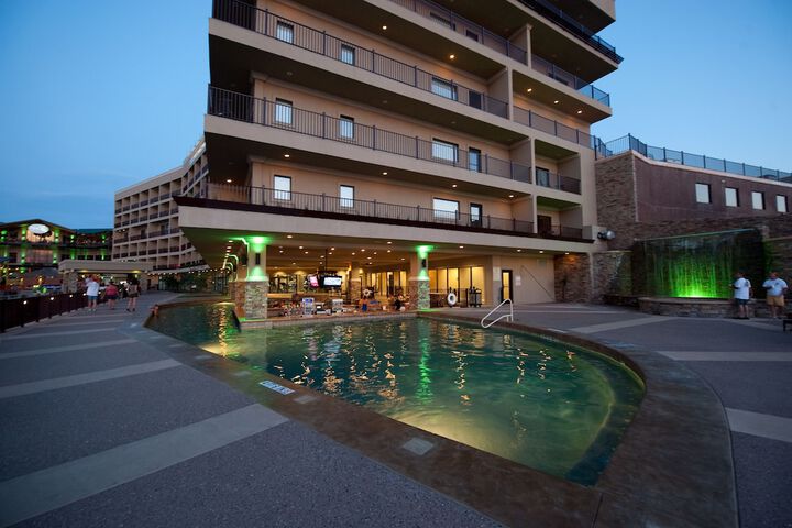 Pool 13 of 67