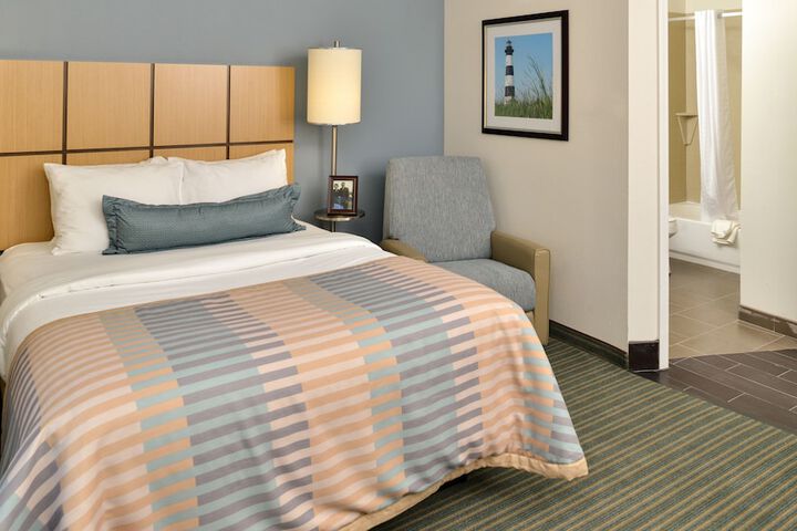 Room 32 of 36