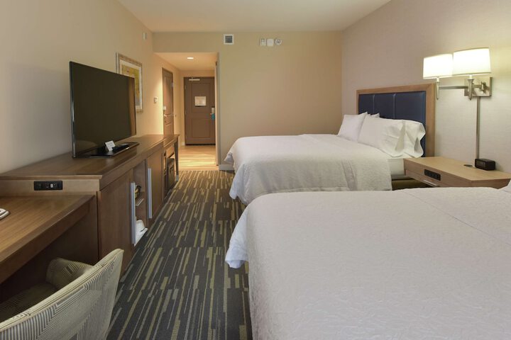 Hampton Inn & Suites Seattle / Redmond