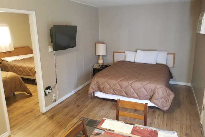 Room 28 of 45