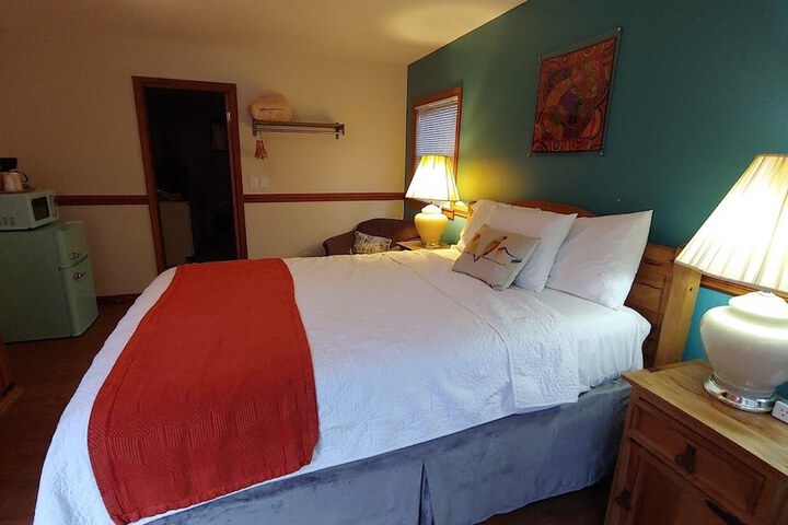 Room 38 of 61