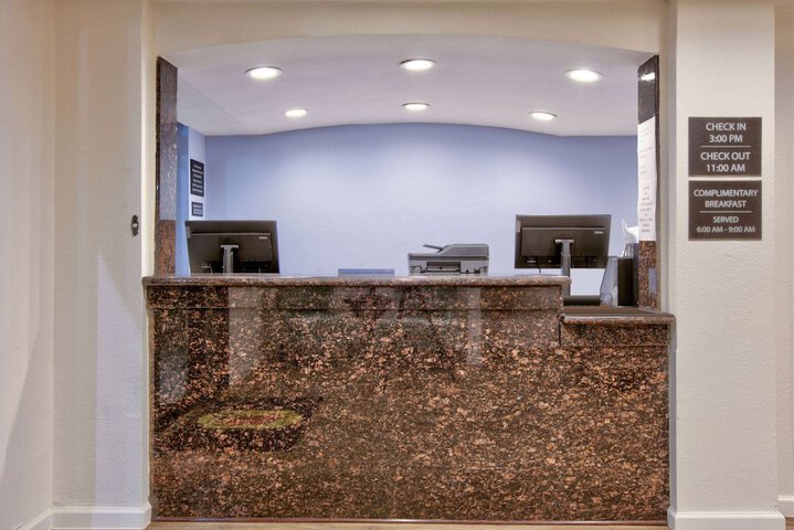 Hotel Interior 6 of 31