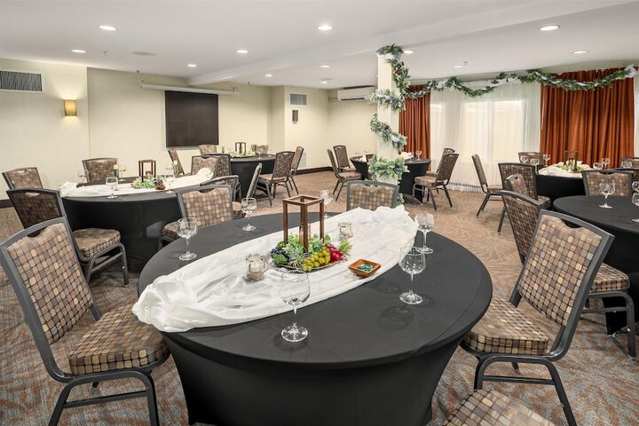 Hampton Inn & Suites Seattle-North / Lynnwood