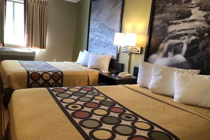 Super 8 by Wyndham S Jordan / Sandy/Slc Area
