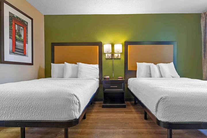 Room 17 of 23