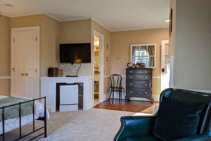 Room 160 of 239
