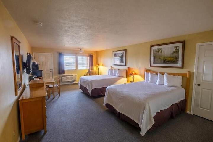 Boulder Mountain Lodge