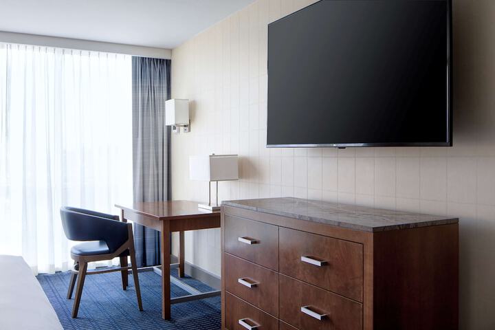 Room 26 of 47