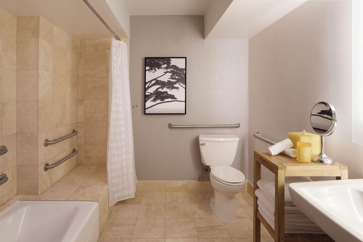 Hyatt Regency Monterey Hotel & Spa