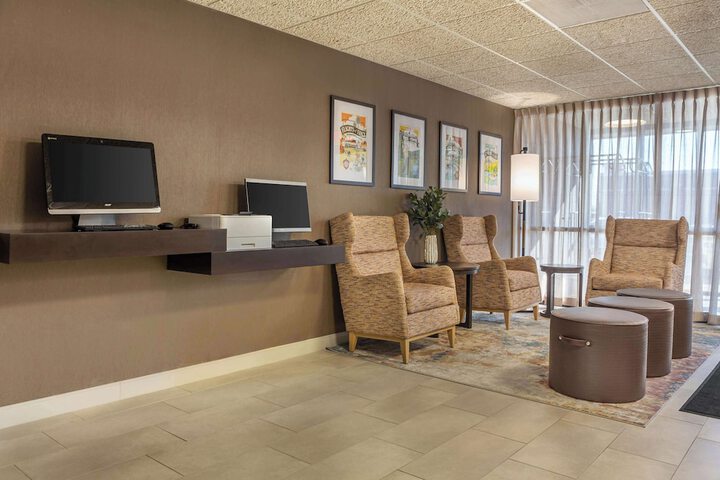 Business Center 58 of 58