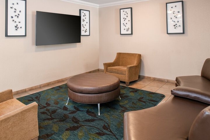 Hotel 2 of 55
