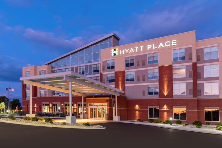 Hyatt Place Flint / Grand Blanc