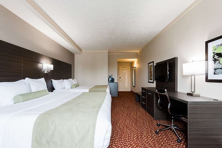 Room 21 of 100