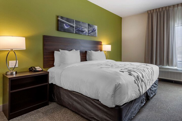 Room 12 of 30