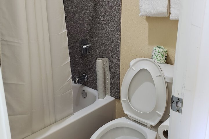 Taylor village Inn and suites