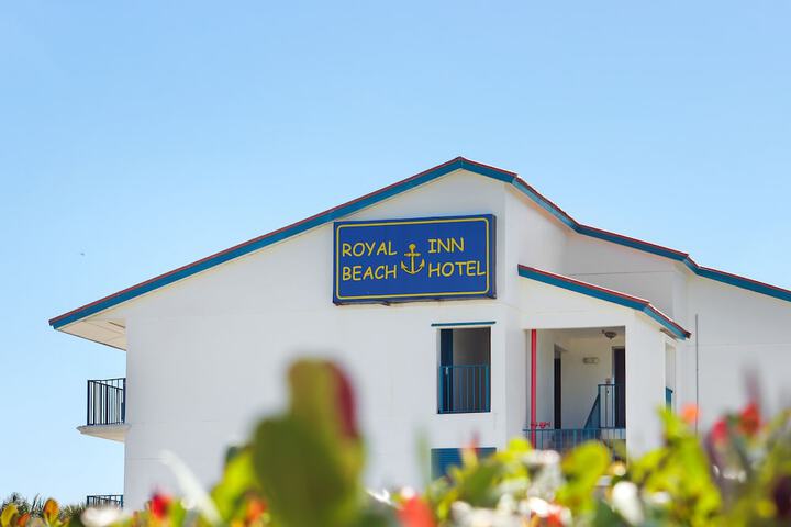 Hotel 6 of 52