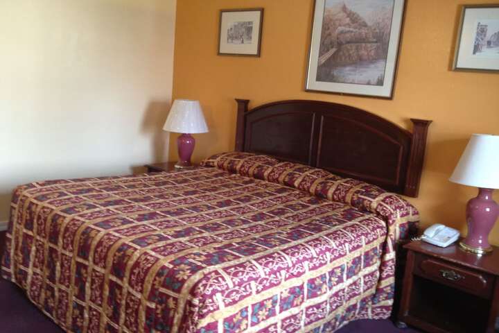 Room 23 of 31