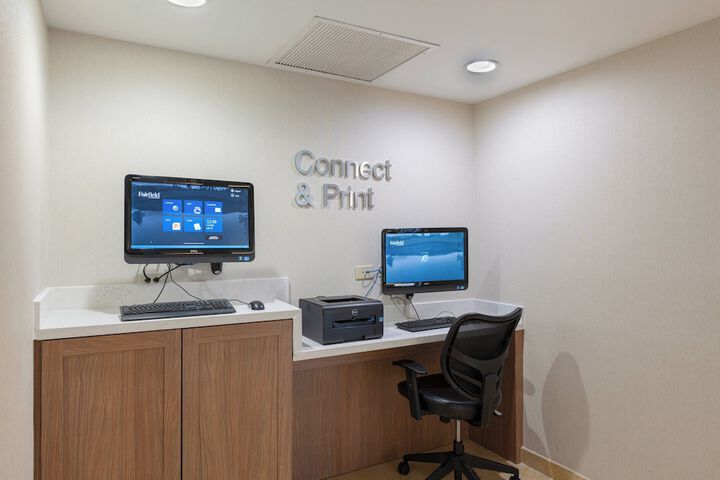 Business Center 20 of 20