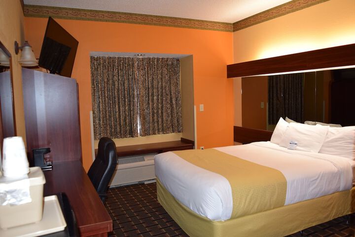 Room 26 of 43