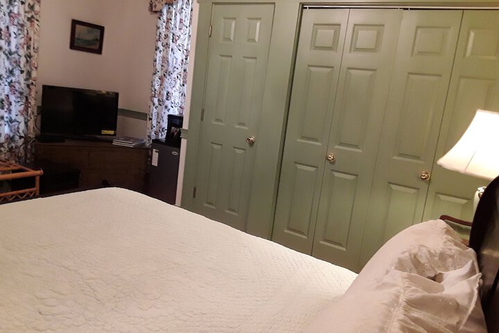 Room 8 of 30