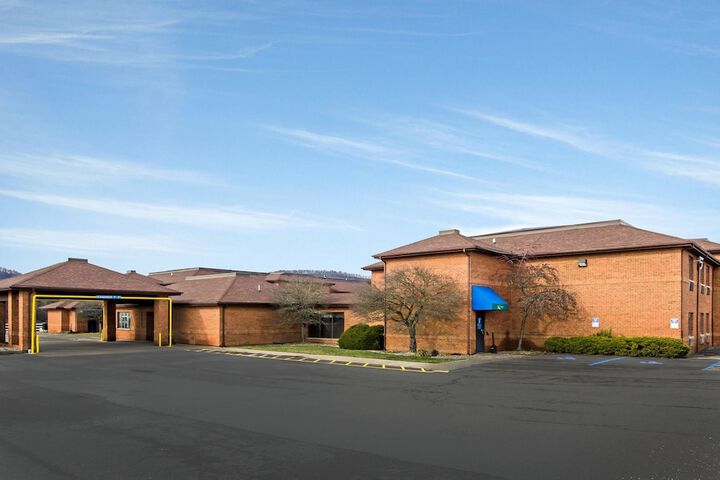 Quality Inn Summersville - New River Area