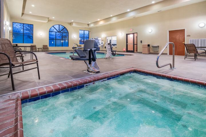 Pool 8 of 44