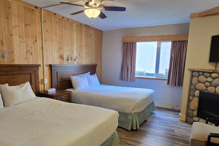 Aspen Village Inn