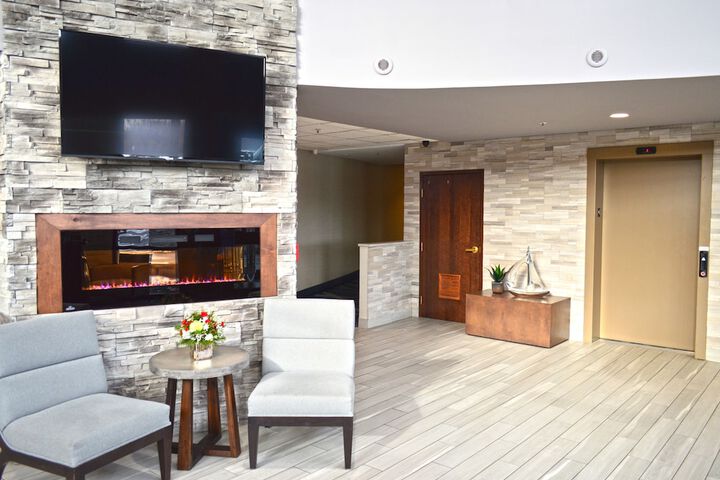 Holiday Inn & Suites Syracuse Airport - Liverpool by IHG