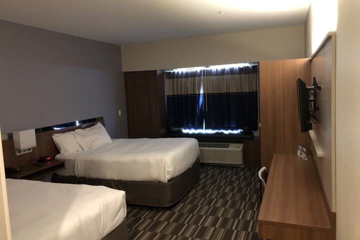 Room 26 of 37