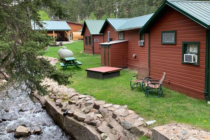 Whitetail Creek Resort