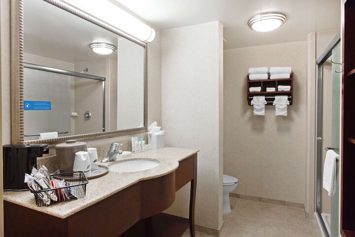 Room 7 of 32