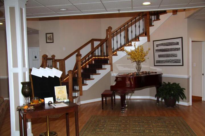 Acorn Hill Lodge and Spa