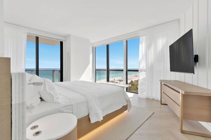W South Beach