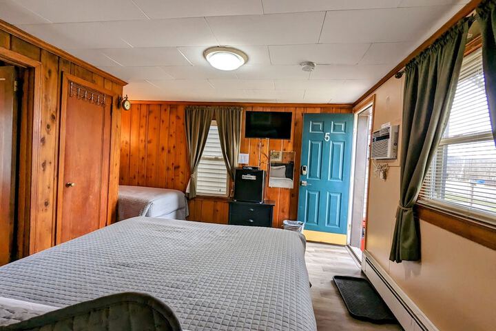Room 128 of 140